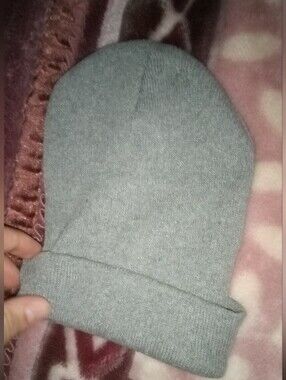 Men's Gray Knit Beanie - Classic Winter Hat